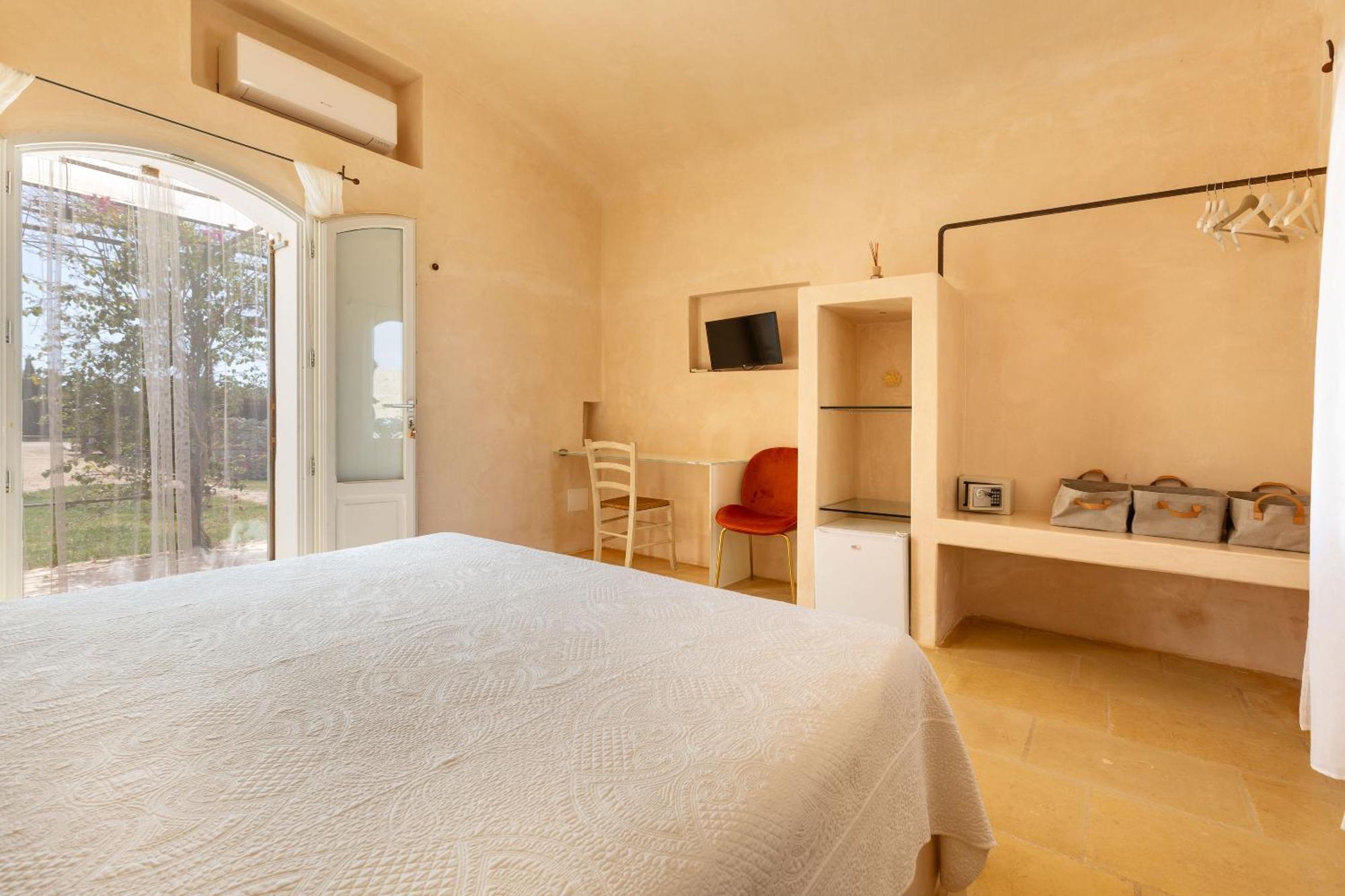 Masseria Li Capperi By Perle Di Puglia Alezio Exteriör bild