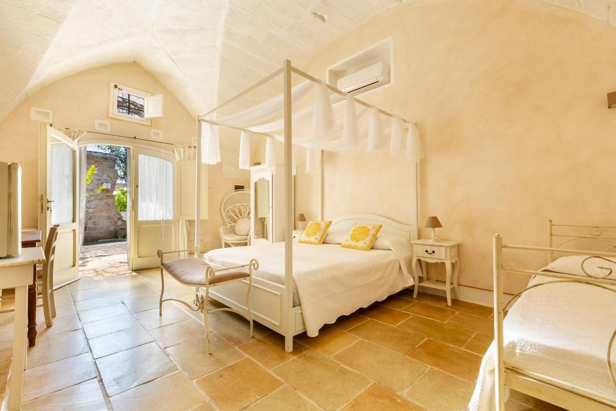 Masseria Li Capperi By Perle Di Puglia Alezio Exteriör bild